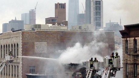 Mỹ: Cháy lớn, đổ sập một tòa nhà