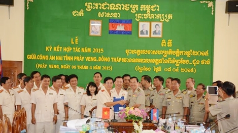 Công an Đồng Tháp ký kết đảm bảo ANTT với Công an PrâyVeng