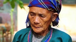 Cụ bà 73 tuổi giật dao đoạt mạng ông chồng say rượu