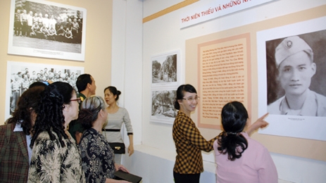 Khai mạc Triển lãm “Đại thắng Xuân 1975 - Sức mạnh Việt Nam”