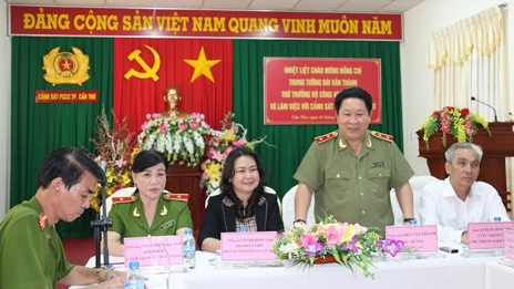 Thứ trưởng Bùi Văn Thành kiểm tra công tác tại Cảnh sát PCCC TP Cần Thơ