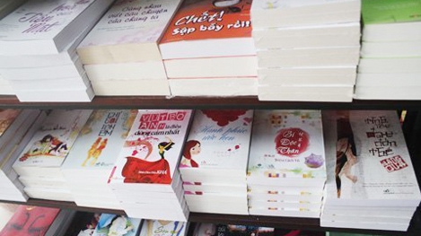 Vì sao phải ngăn chặn sách ngôn tình?