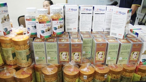 Sản xuất thực phẩm chức năng rồi gắn mác xuất xứ Canada và Mỹ