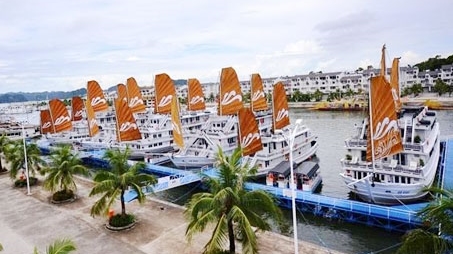 Từ 15/7, tàu du lịch trên vịnh Hạ Long phải lắp thiết bị xử lý nước thải la canh