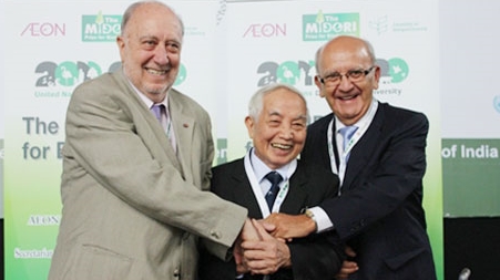 Vì muôn đời hoa lá xanh tươi