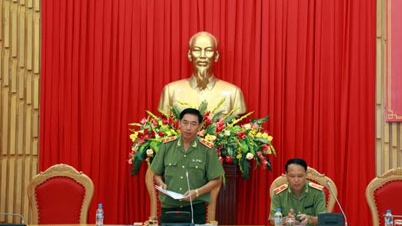 Tôn vinh các điển hình tiên tiến, góp phần tạo khí thế thi đua sôi nổi trong lực lượng CAND 