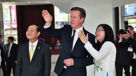 Thủ tướng Vương quốc Anh thăm Sở Giao dịch Chứng khoán TP Hồ Chí Minh