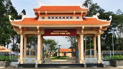 “Tiến sĩ” hay “lùi sĩ”