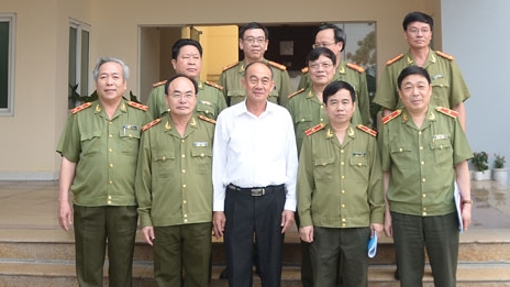 Chuyện chưa kể phía sau những chiến công 