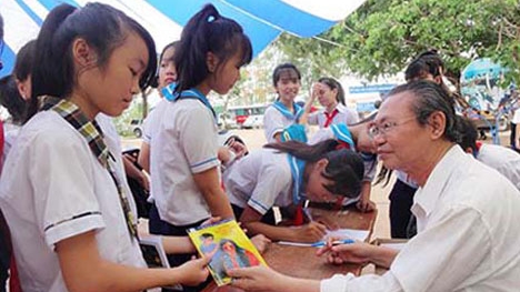Lời nguyền hai bút danh