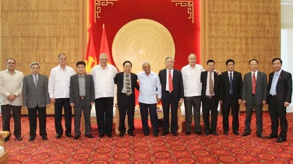 Trao đổi kinh nghiệm về phát triển KHCN với Đoàn Bộ Nội vụ Cuba