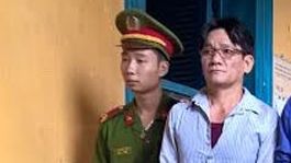 Bị giang hồ đâm chết vì thua bạc không chung tiền