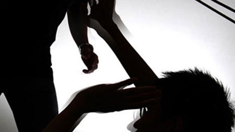 Xảy ra án mạng do người tâm thần gây ra