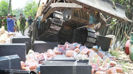 Tiêu hủy nhiều hàng hóa không có giá trị sử dụng