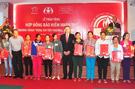 Prudential tặng hợp đồng bảo hiểm nhân thọ miễn phí 