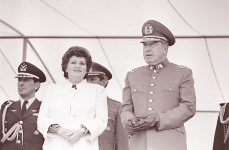 Cựu Đệ nhất phu nhân làm giàu bất chính