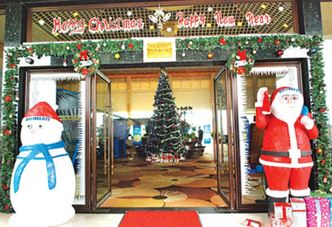 Mũi Né tưng bừng đón Noel cùng khách Tây