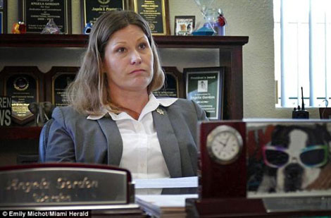 Bê bối cưỡng bức tù nhân mại dâm trong nhà tù Mỹ