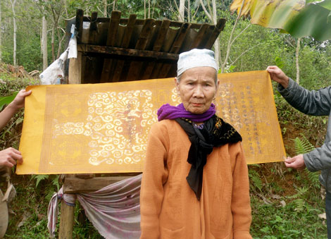 Thực hư chuyện "vật báu" của làng phải giấu kín ở trong chòi