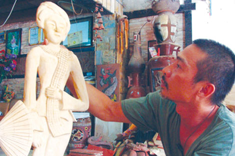 Quái nhân làng Bát