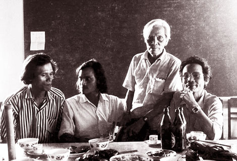 “Bạn uống rượu lòng ta không thể chán”