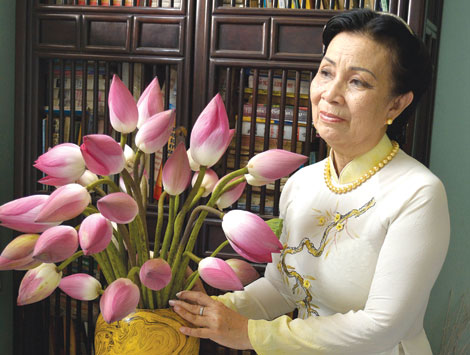 Những chiếc áo dài của cô Liệp