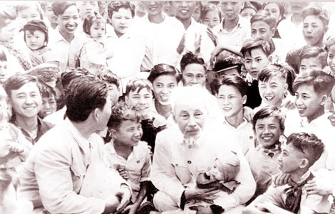 Một thế hệ thầy trò Trường THPT Lương Ngọc Quyến