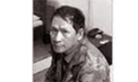 Vết trượt dài của gã xe ôm