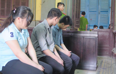 12 năm tù cho người phụ nữ phạm tội hiếp dâm