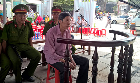 Giết người tình cũ khi hay tin chuẩn bị kết hôn