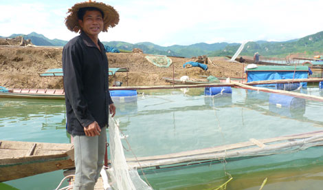 Làm giàu từ lòng hồ thủy điện Sơn La