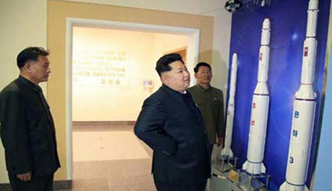Triều Tiên khoe có động cơ mới đẩy tên lửa tấn công sâu vào Mỹ