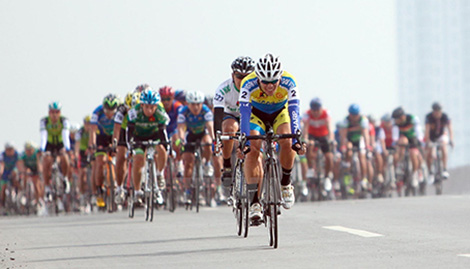 Tay đua Lê Văn Duẩn chiến thắng chặng 6 