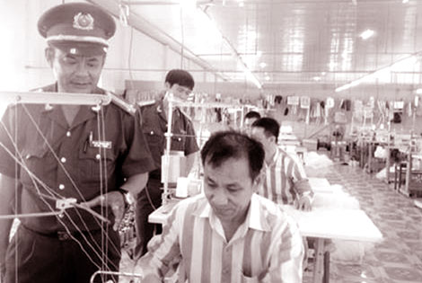 Tiếp bước truyền thống hai lần Anh hùng