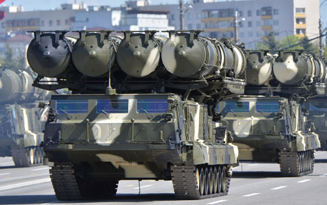 Sau S-300, Iran mua nhiều xe tăng chiến đấu T-90 của Nga