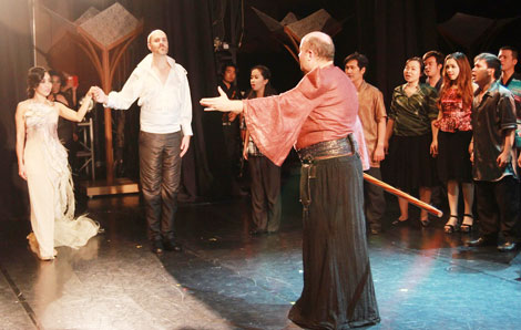 Sử dụng ngôn ngữ gốc – tiếng Đức trong bản dựng mới “Cây sáo thần”