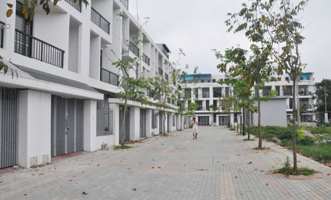 Bi hài hàng trăm hộ dân "khát nước" ở khu đô thị cao cấp