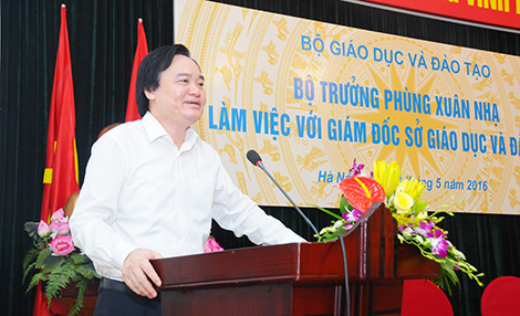 Bộ trưởng Giáo dục làm việc với 63 Giám đốc sở