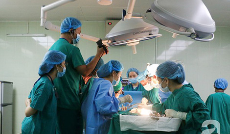 Nhiều bệnh nhân nguy kịch được cứu sống nhờ bệnh viện quận “kích hoạt báo động đỏ”