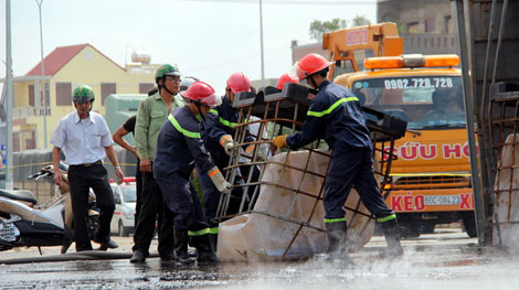Vận chuyển hóa chất nguy hiểm trên đường: SOS!