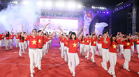 2015 Thanh niên Thủ đô biểu dương lực lượng chào đón năm mới