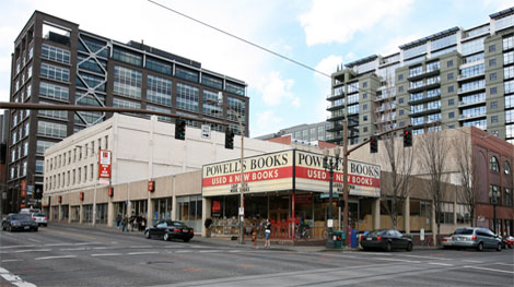 Nhà sách chiếm hết 2 dãy phố gây choáng thế giới