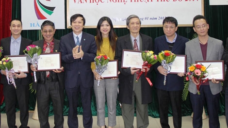 Phải biết 'lấy ngắn nuôi dài'