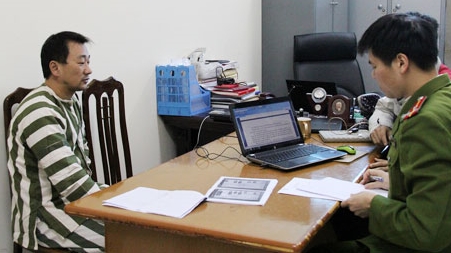 Một giám đốc người nước ngoài cầm đầu nhóm làm giả thẻ ATM