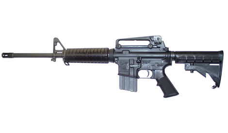 Khởi tố đối tượng tàng trữ 2 khẩu súng AR15 cùng 103 viên đạn