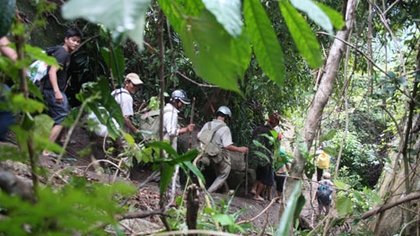 Vén màn kỳ bí chuyện ngậm ngải tìm trầm