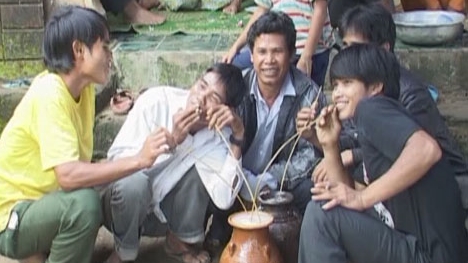 Người dân miền núi Quảng Ngãi không còn ăn Tết kéo dài