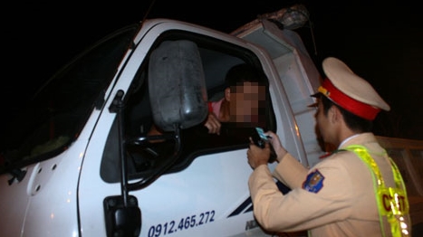 Tịch thu xe của người say rượu: Khó khả thi