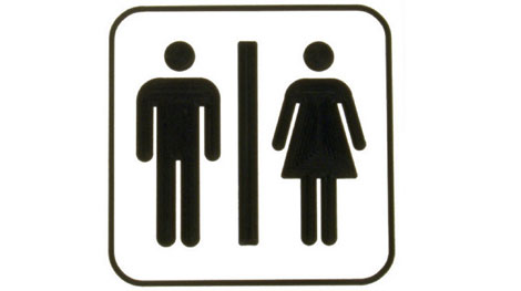 Vờ đi vệ sinh để… cướp