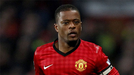 Patrice Evra sẽ nghe theo lời khuyên của Alex Ferguson